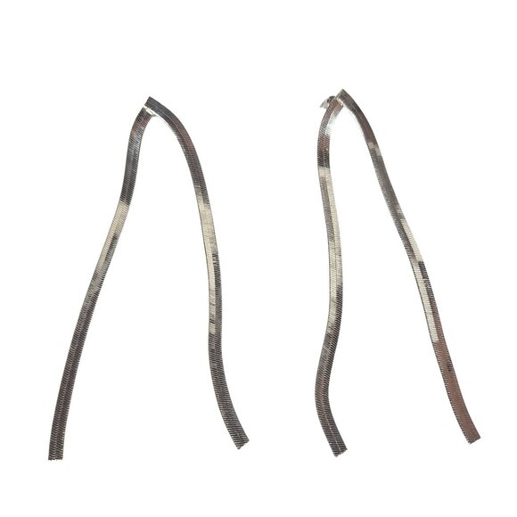 Elegant Silver Tone Herringbone Dangle Drop Earrings Shiny Fashion Jewelry - Picture 1 of 2